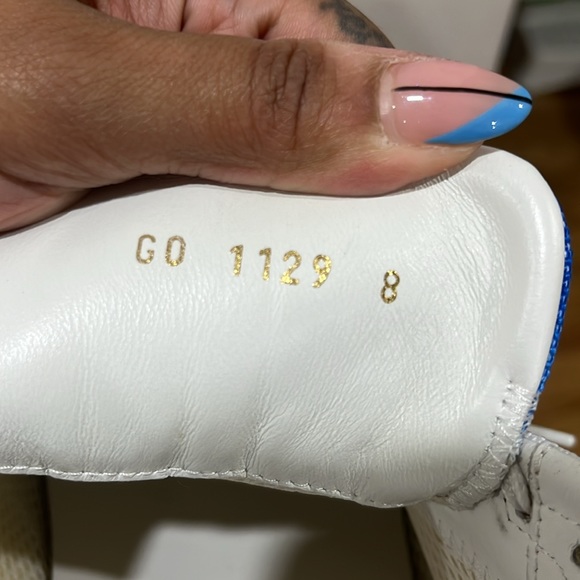 Louis Vuitton - Picture 5 of 5